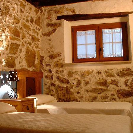 Apartamentos Rurales La Antigua Fonda Candelario Pokoj fotografie