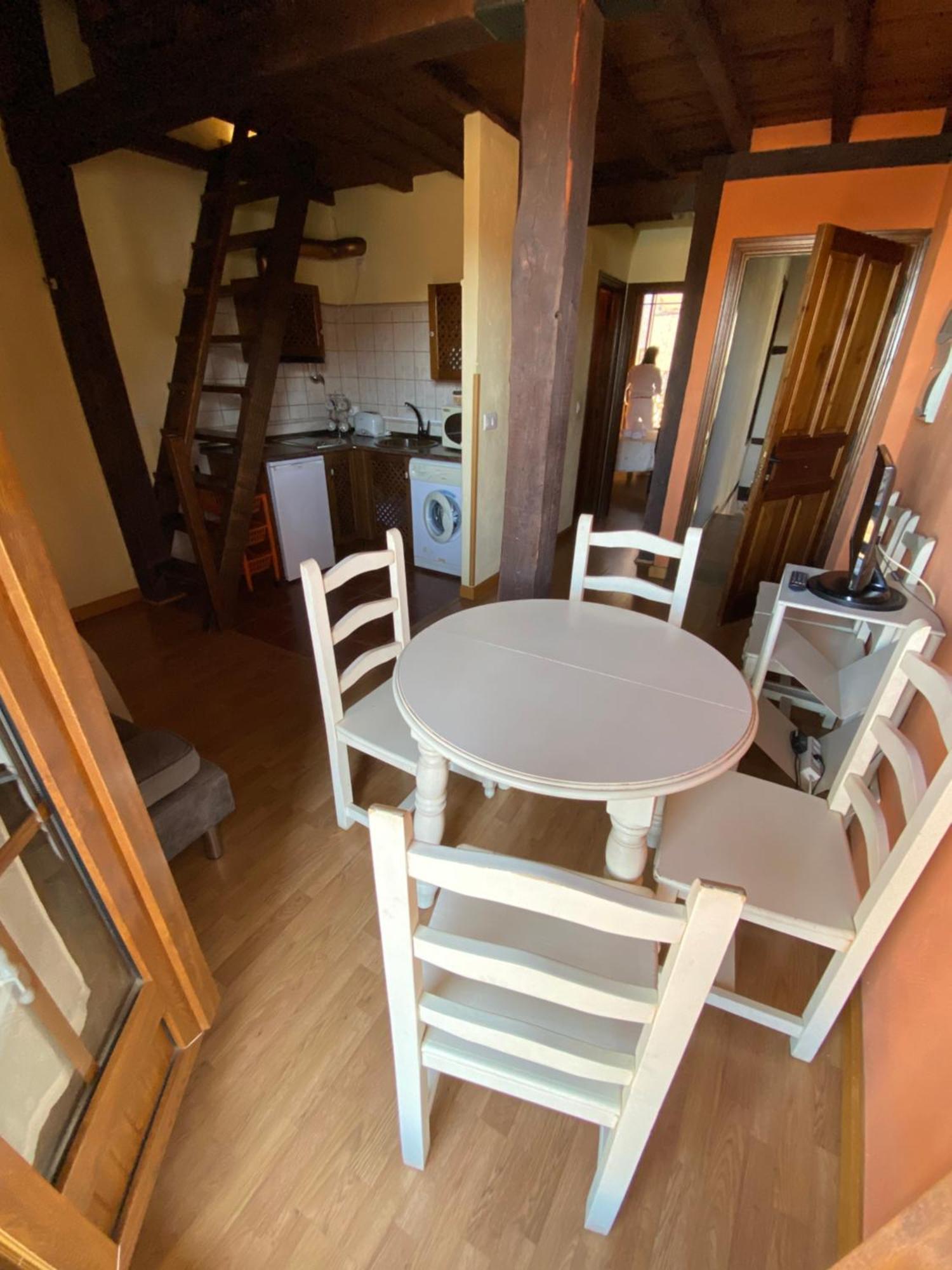 Apartamentos Rurales La Antigua Fonda Candelario Exteriér fotografie